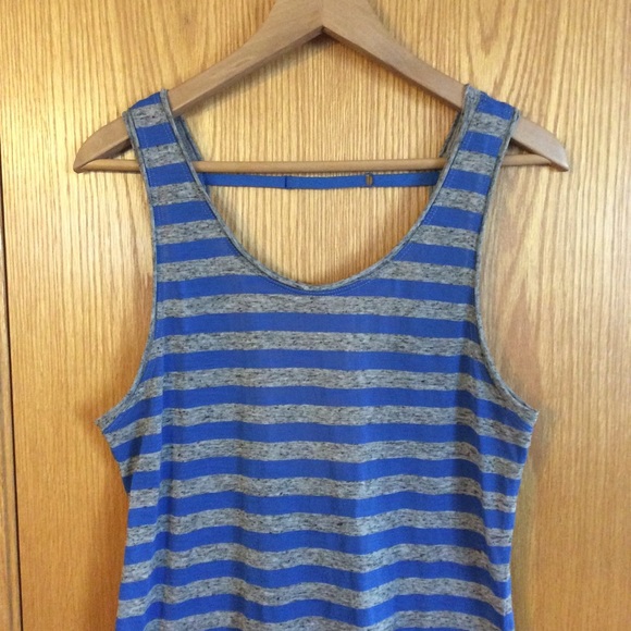 Open-Back Tank Top - Picture 2 of 4